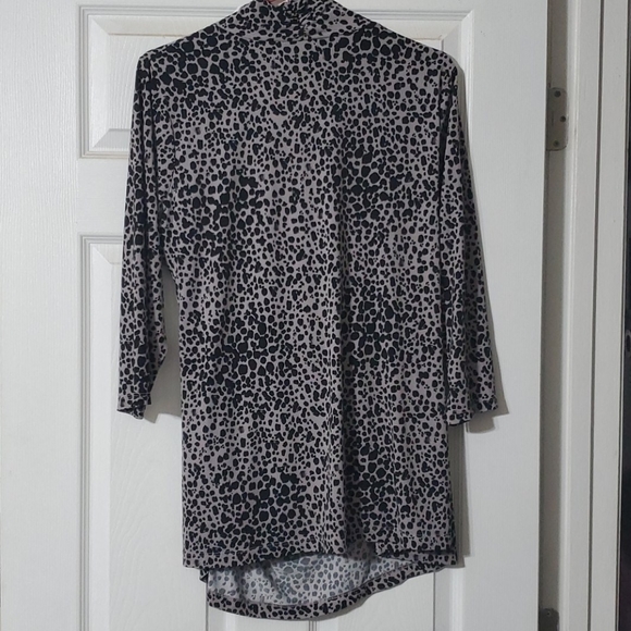 Susan Graver Animal print blouse - Picture 2 of 3